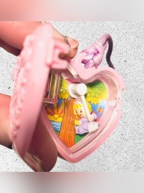 Vintage 1994 Polly Pocket Bluebird Heart Locket Swing Necklace